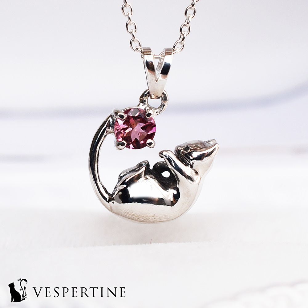 猫と誕生石のネックレス